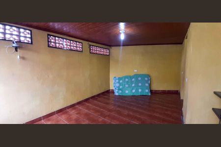 Casa à venda com 172m², 3 quartos e 3 vagas Casa à venda com 172m², 3 quartos e 3 vagasEscritório