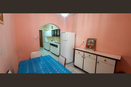 Casa à venda com 172m², 3 quartos e 3 vagas Casa à venda com 172m², 3 quartos e 3 vagasCopa