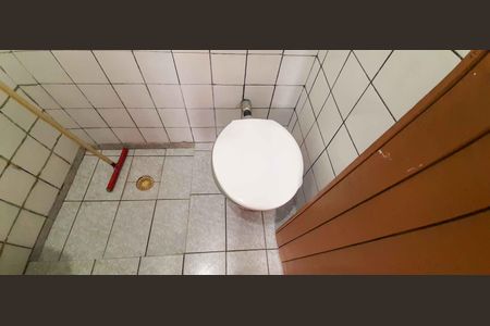 Casa à venda com 172m², 3 quartos e 3 vagas Casa à venda com 172m², 3 quartos e 3 vagasBanheiro