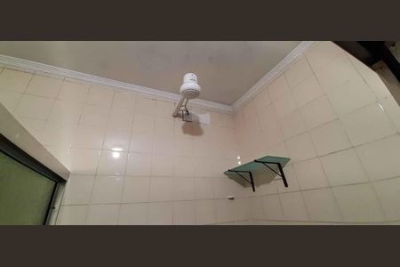 Casa à venda com 172m², 3 quartos e 3 vagas Casa à venda com 172m², 3 quartos e 3 vagasBanheiro 2