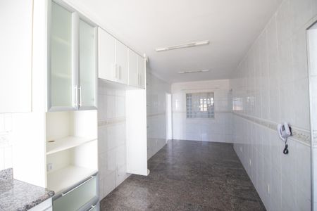 Casa à venda com 361m², 3 quartos e 6 vagasCozinha