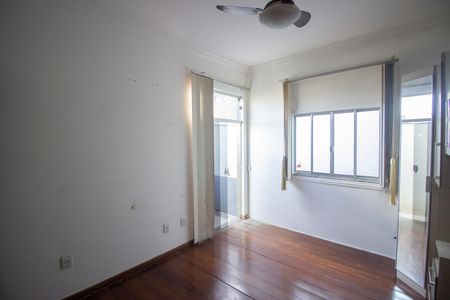 Casa à venda com 361m², 3 quartos e 6 vagasSuíte