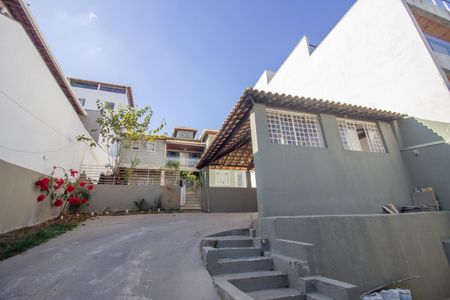 Casa à venda com 361m², 3 quartos e 6 vagasGaragem