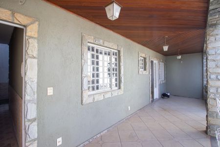 Casa à venda com 361m², 3 quartos e 6 vagasVaranda