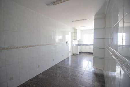 Casa à venda com 361m², 3 quartos e 6 vagasCozinha
