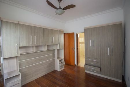 Casa à venda com 361m², 3 quartos e 6 vagasSuíte