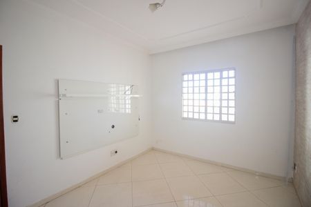 Casa à venda com 361m², 3 quartos e 6 vagasSala de TV