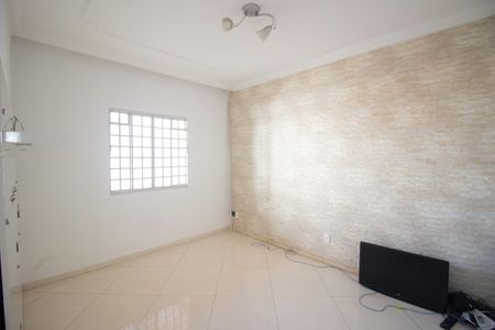 Casa à venda com 361m², 3 quartos e 6 vagasSala de TV