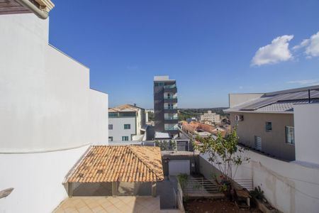 Casa à venda com 361m², 3 quartos e 6 vagasVista da Sala