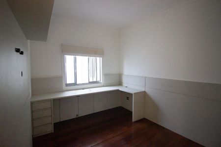 Casa à venda com 361m², 3 quartos e 6 vagasQuarto 1