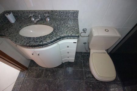 Casa à venda com 361m², 3 quartos e 6 vagasBanheiro