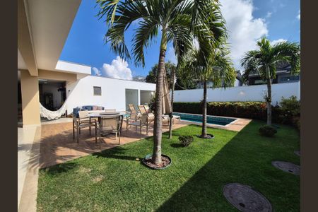 Casa de condomínio à venda com 680m², 5 quartos e 3 vagas Casa de condomínio à venda com 680m², 5 quartos e 3 vagasÁrea comum