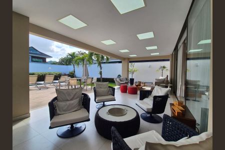 Casa de condomínio à venda com 680m², 5 quartos e 3 vagas Casa de condomínio à venda com 680m², 5 quartos e 3 vagasÁrea comum