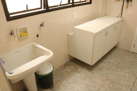 Apartamento à venda com 127m², 3 quartos e 2 vagasÁrea de Serviço