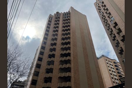 Apartamento à venda com 127m², 3 quartos e 2 vagas Apartamento à venda com 127m², 3 quartos e 2 vagasFachada do Prédio