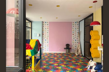 Apartamento à venda com 127m², 3 quartos e 2 vagas Apartamento à venda com 127m², 3 quartos e 2 vagasBrinquedoteca