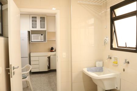 Apartamento à venda com 127m², 3 quartos e 2 vagasÁrea de Serviço