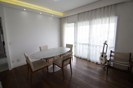 Apartamento para alugar com 137m², 3 quartos e 2 vagasSala