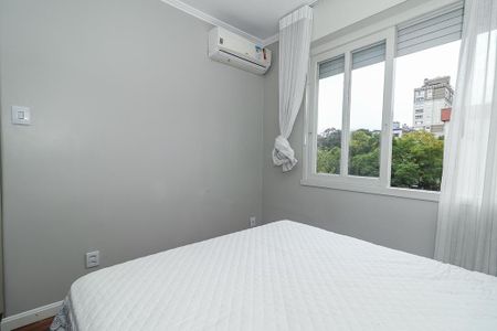 Quarto 2 de apartamento para alugar com 2 quartos, 58m² em Jardim São Pedro, Porto Alegre