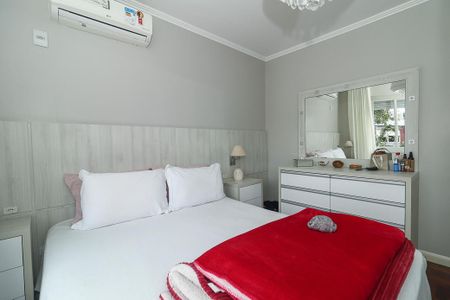 Quarto de apartamento para alugar com 2 quartos, 58m² em Jardim São Pedro, Porto Alegre