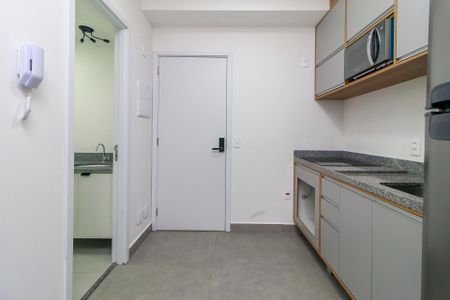 Cozinha de apartamento para alugar com 2 quartos, 42m² em Santo Amaro, São Paulo