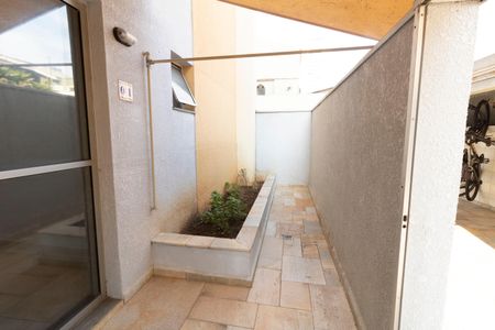 Apartamento para alugar com 47m², 2 quartos e 1 vaga Apartamento para alugar com 47m², 2 quartos e 1 vagaEntrada