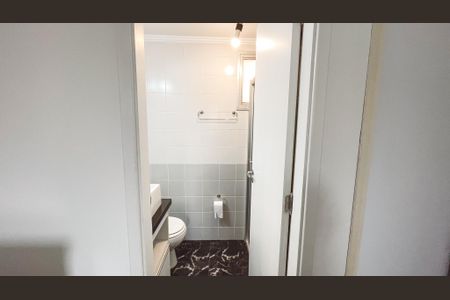 Apartamento para alugar com 58m², 2 quartos e 1 vaga Apartamento para alugar com 58m², 2 quartos e 1 vagaBanheiro da Suíte