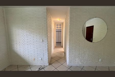 Apartamento para alugar com 60m², 2 quartos e 1 vagaSala 