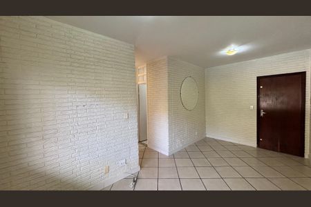 Apartamento para alugar com 60m², 2 quartos e 1 vagaSala 