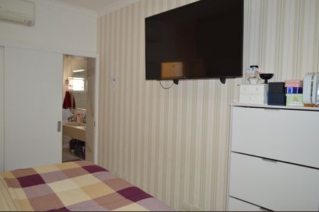 Casa à venda com 194m², 3 quartos e 2 vagasSuíte 1