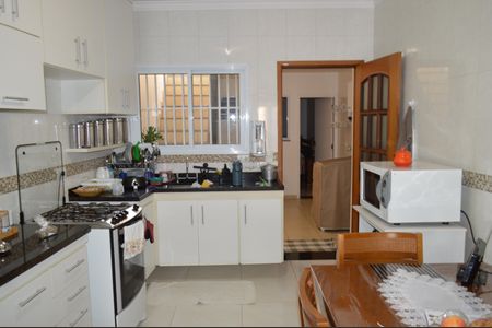 Casa à venda com 194m², 3 quartos e 2 vagasCozinha