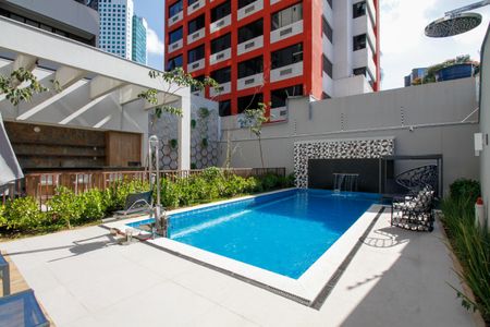 Studio para alugar com 24m², 1 quarto e sem vaga Studio para alugar com 24m², 1 quarto e sem vagaÁrea Comum - Piscina