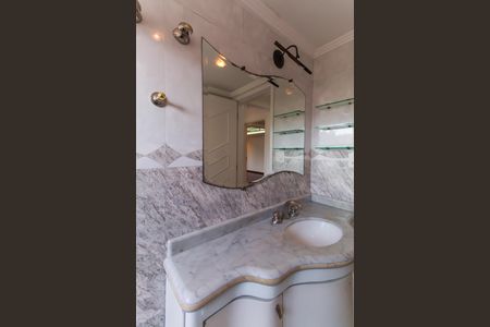 Apartamento à venda com 130m², 3 quartos e 4 vagasBanheiro