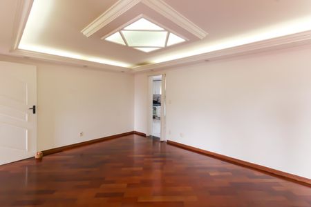 Apartamento à venda com 130m², 3 quartos e 4 vagasSala