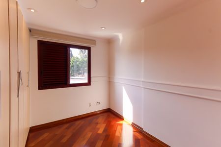 Apartamento à venda com 130m², 3 quartos e 4 vagasQuarto 1