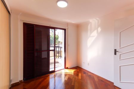 Apartamento à venda com 130m², 3 quartos e 4 vagasQuarto 2