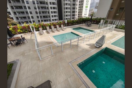 Apartamento à venda com 46m², 1 quarto e 1 vaga Apartamento à venda com 46m², 1 quarto e 1 vagaÁrea comum - Piscina