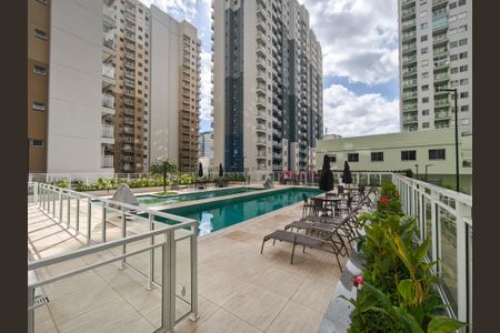 Apartamento à venda com 46m², 1 quarto e 1 vaga Apartamento à venda com 46m², 1 quarto e 1 vagaÁrea comum - Piscina