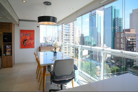 Varanda de apartamento para alugar com 1 quarto, 74m² em Aclimação, São Paulo