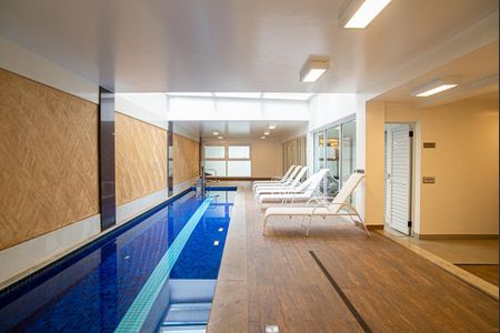 Apartamento à venda com 34m², 1 quarto e 1 vaga Apartamento à venda com 34m², 1 quarto e 1 vagaÁrea comum - Piscina coberta
