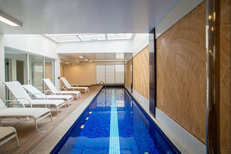 Apartamento à venda com 34m², 1 quarto e 1 vaga Apartamento à venda com 34m², 1 quarto e 1 vagaÁrea comum - Piscina coberta
