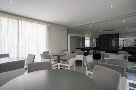 Apartamento à venda com 34m², 1 quarto e 1 vaga Apartamento à venda com 34m², 1 quarto e 1 vagaÁrea comum - Salão de festas