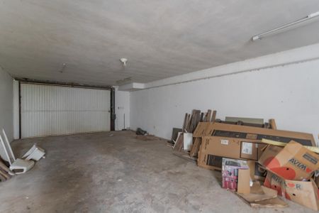 Casa à venda com 232m², 2 quartos e 4 vagasGaragem