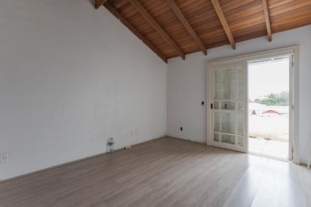 Casa à venda com 232m², 2 quartos e 4 vagasSuíte 2