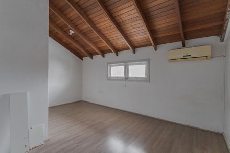 Casa à venda com 232m², 2 quartos e 4 vagasQuarto