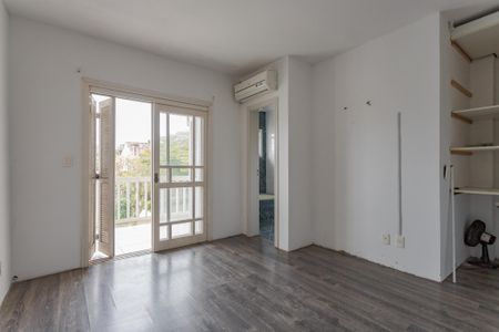 Casa à venda com 232m², 2 quartos e 4 vagasSuíte 1