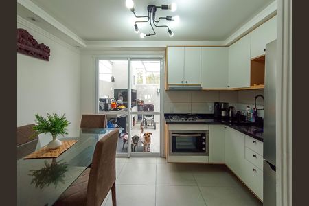 Casa de condomínio para alugar com 59m², 2 quartos e 1 vagaCozinha