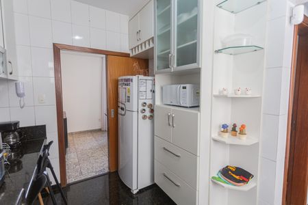 Apartamento à venda com 140m², 4 quartos e 3 vagasCozinha