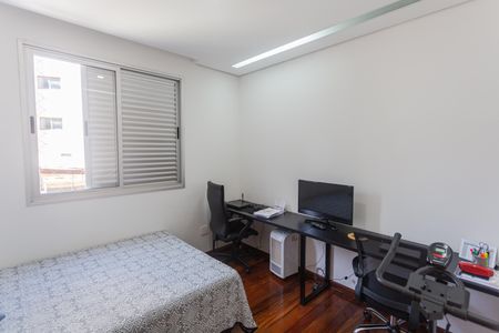 Apartamento à venda com 140m², 4 quartos e 3 vagasQuarto 3
