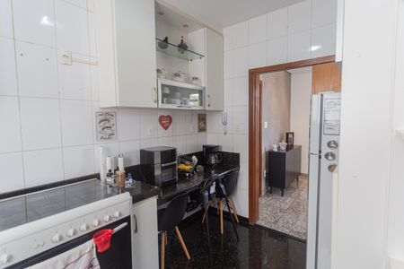 Apartamento à venda com 140m², 4 quartos e 3 vagasCozinha